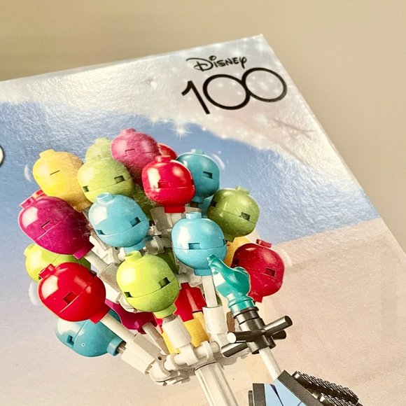 LEGO Disney Pixar ‘Up’ House 43217 Disney 100 Celebration Building NIB in Hand - Picture 2 of 16